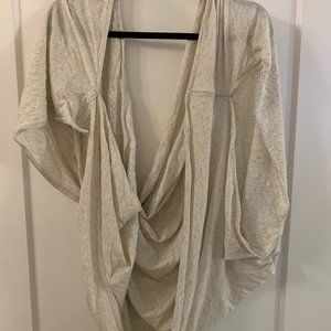 Lululemon Mini Grey Stripe Wrap! VERY SOFT!! MOVING SALE!!